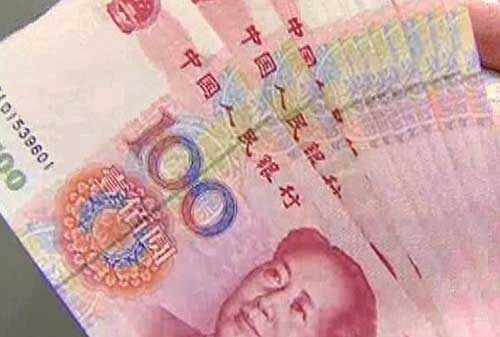 昆明搬家最新消息稱10萬元現金支票藏畫冊里被搬家公司扔進垃圾山.jpg